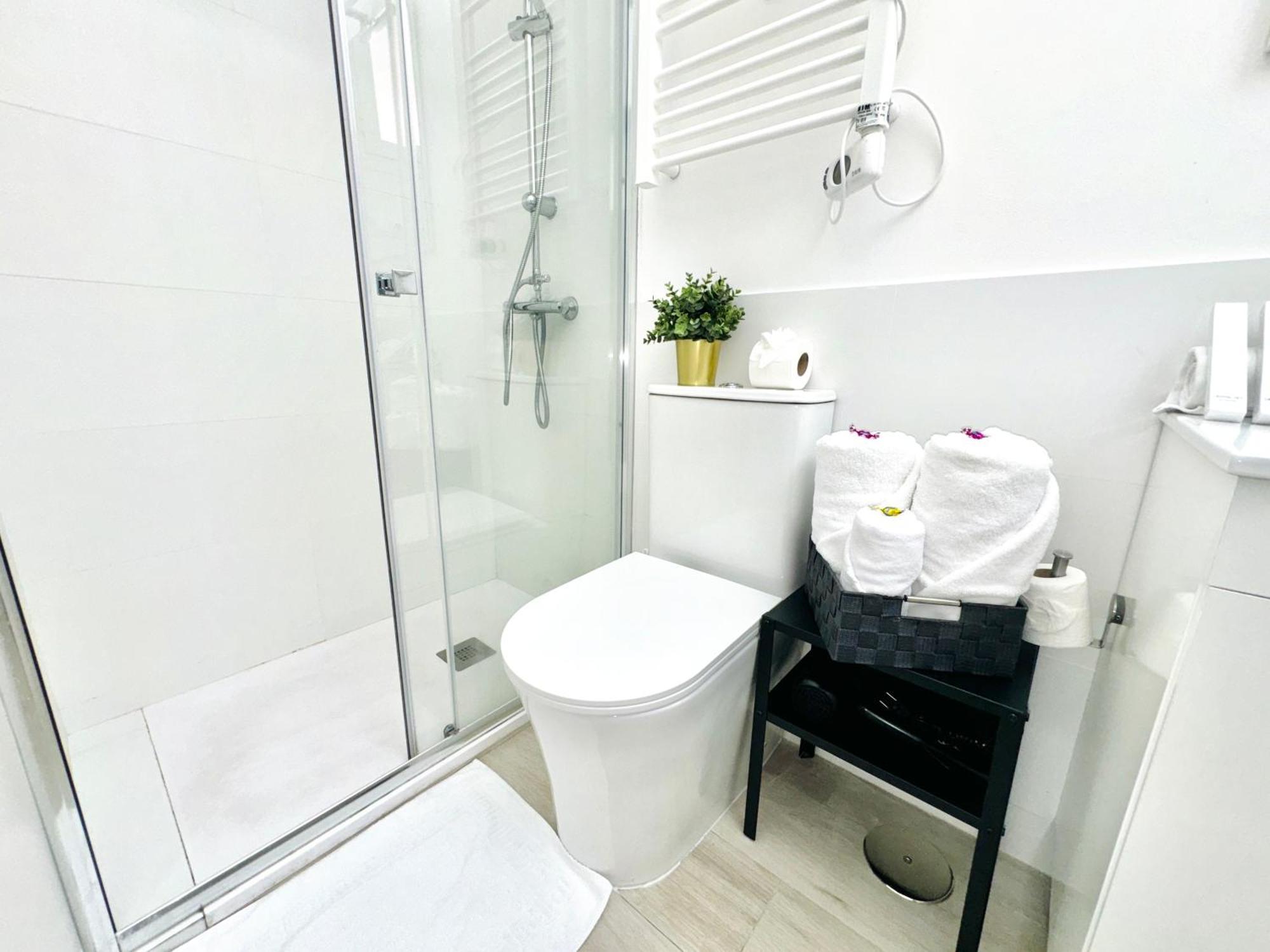 Cinco Torres Suites مدريد المظهر الخارجي الصورة