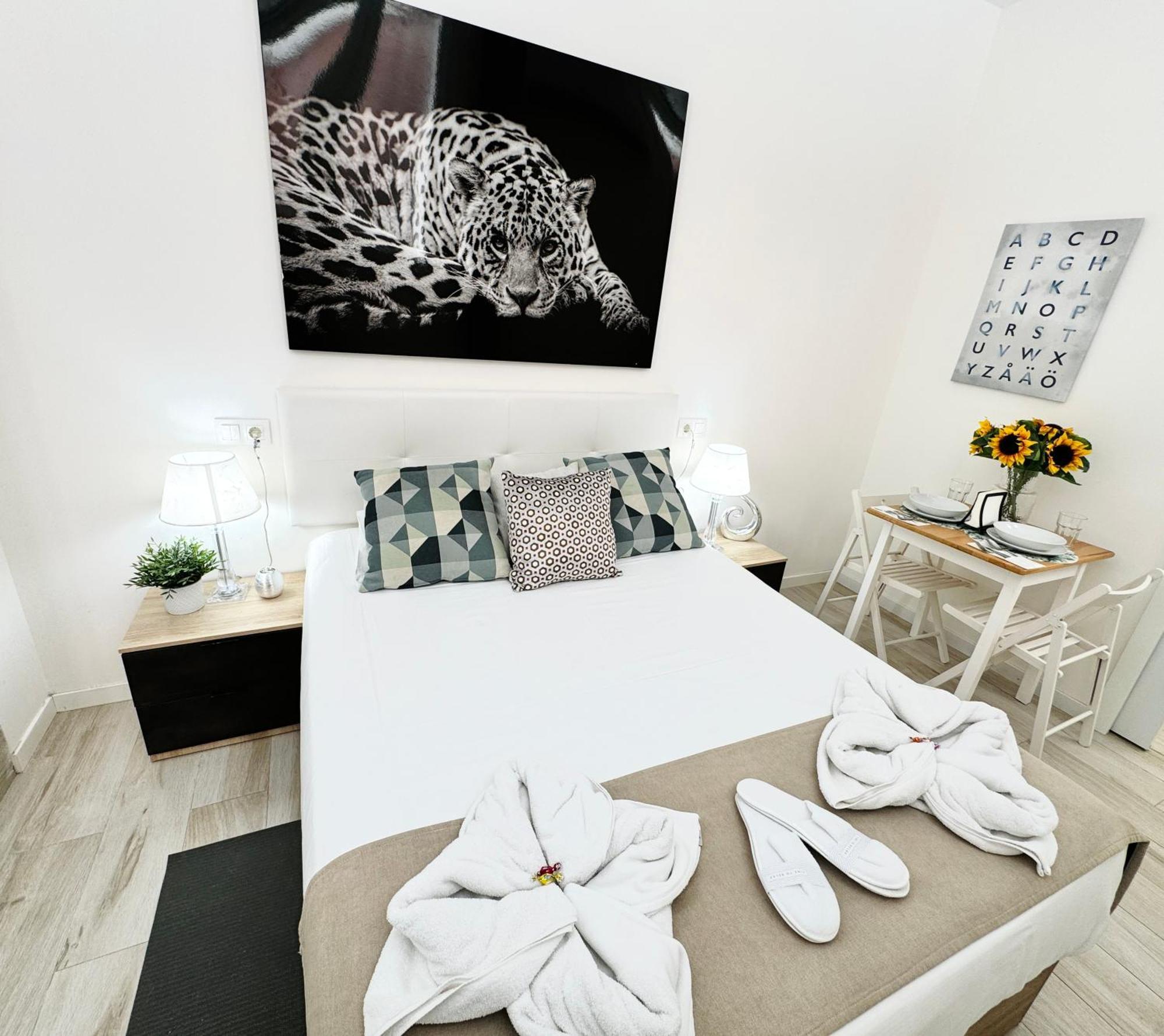 Cinco Torres Suites مدريد المظهر الخارجي الصورة